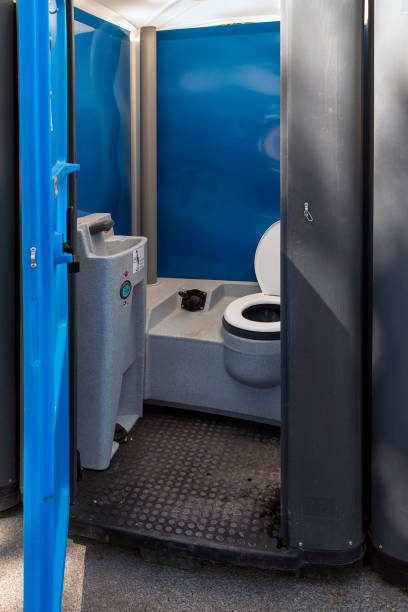 Best Portable restroom trailer rental  in Windsor, CA